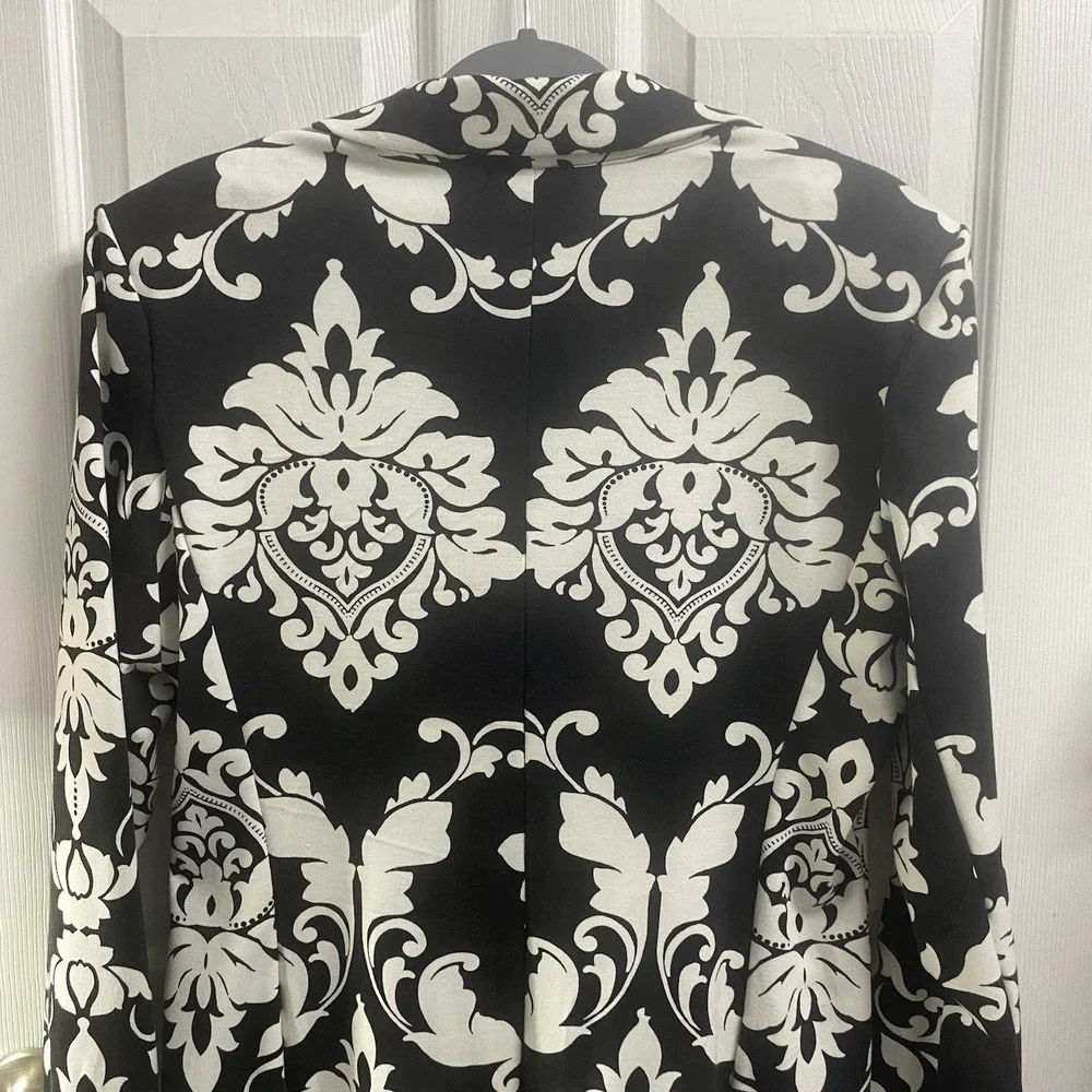 VENUS Womens Black&White Printed Floral‎ Button-up Long Blazer Cardigan Sz. M